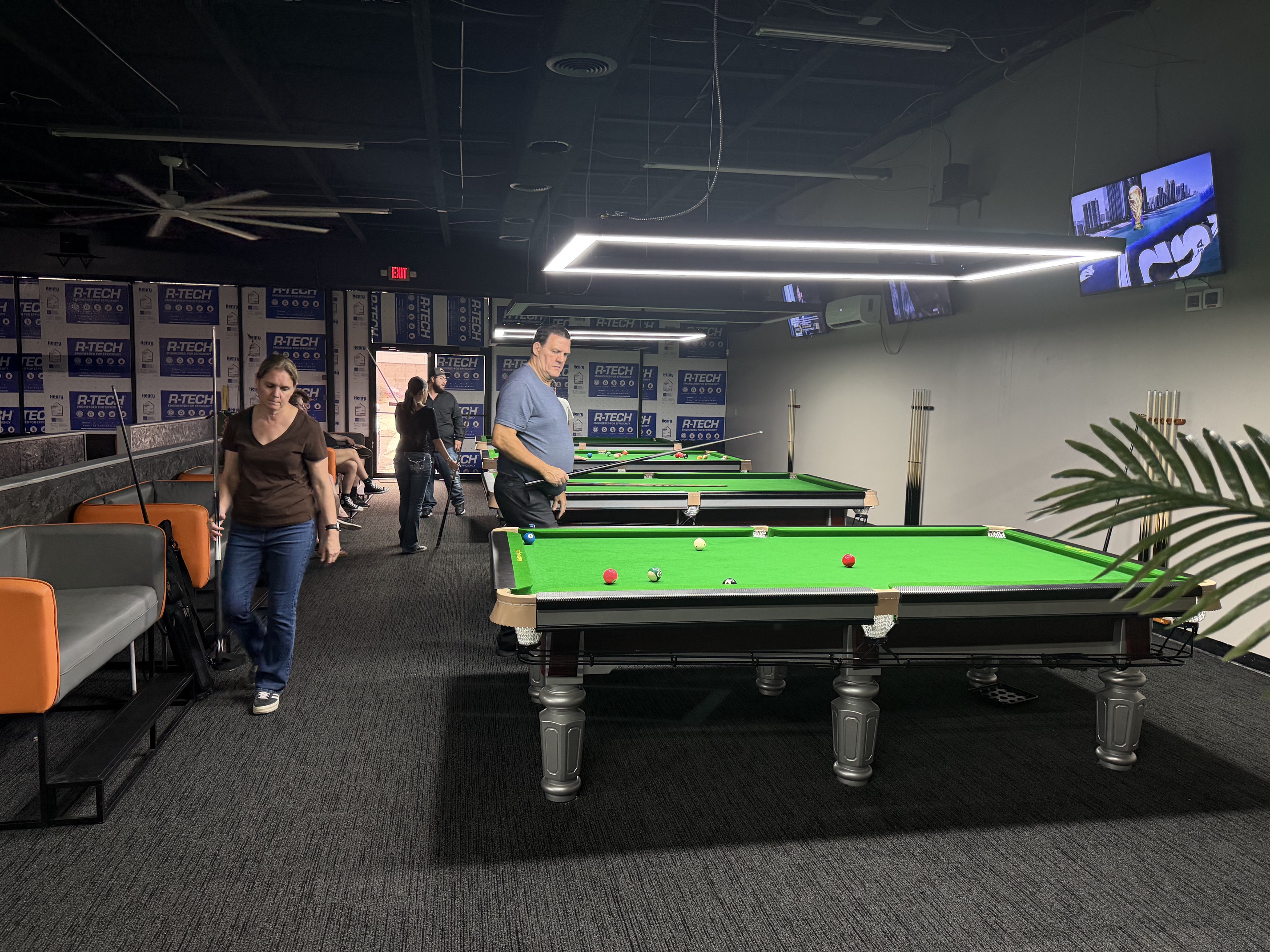 Q Billiards Arena gallery photo 4